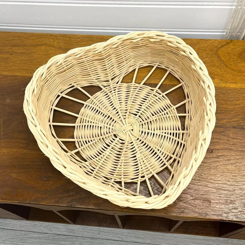 Vintage Heart Wicker‎ Basket: Boho Wall Shelf Decor